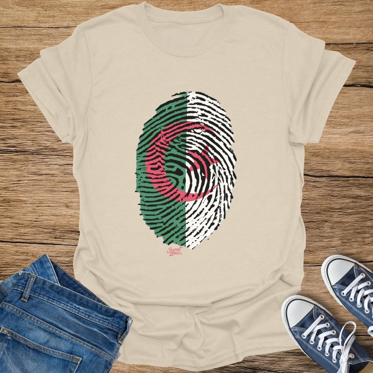 Beige t-shirt with an Algerian flag fingerprint graphic.